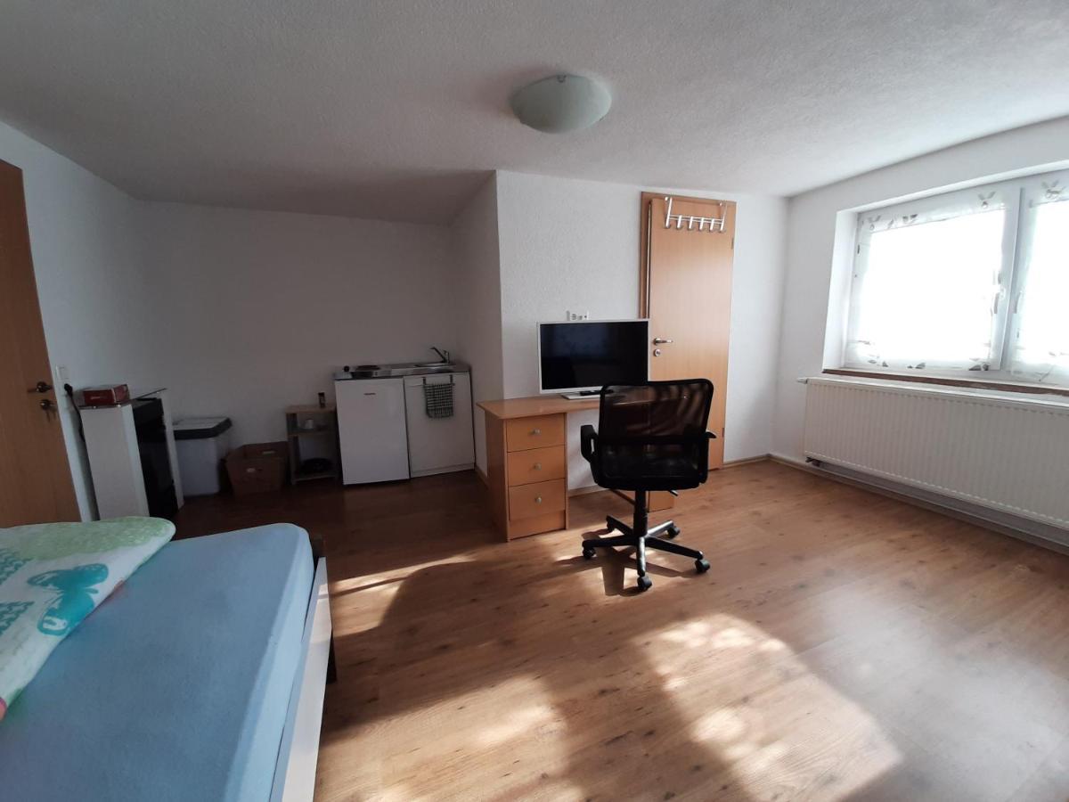 Biberach-Riss-Zimmer-Frei, Einzel-Zimmer Bad Kueche Birkenhard Exteriör bild