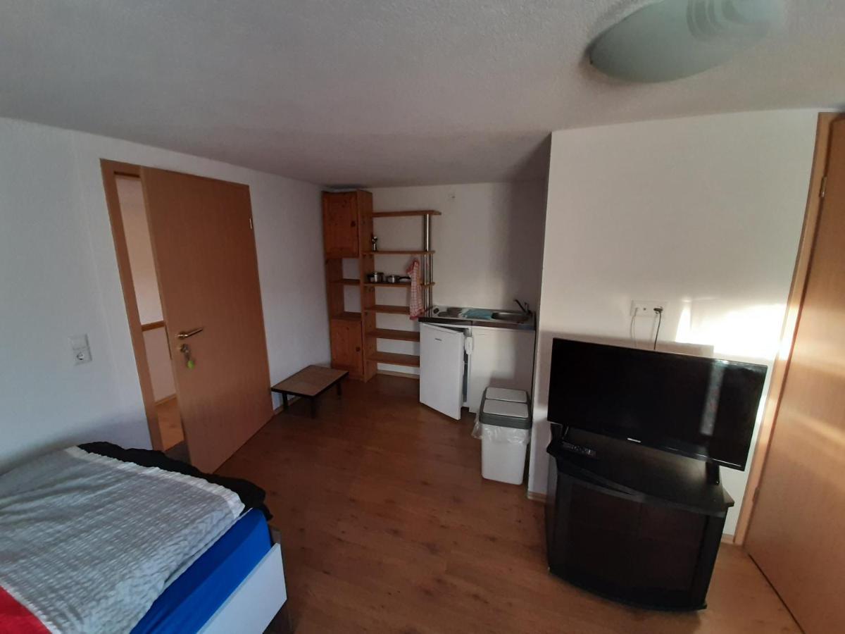 Biberach-Riss-Zimmer-Frei, Einzel-Zimmer Bad Kueche Birkenhard Exteriör bild
