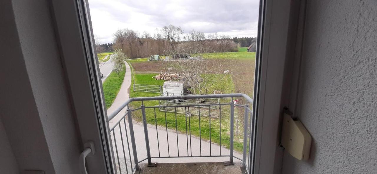 Biberach-Riss-Zimmer-Frei, Einzel-Zimmer Bad Kueche Birkenhard Exteriör bild