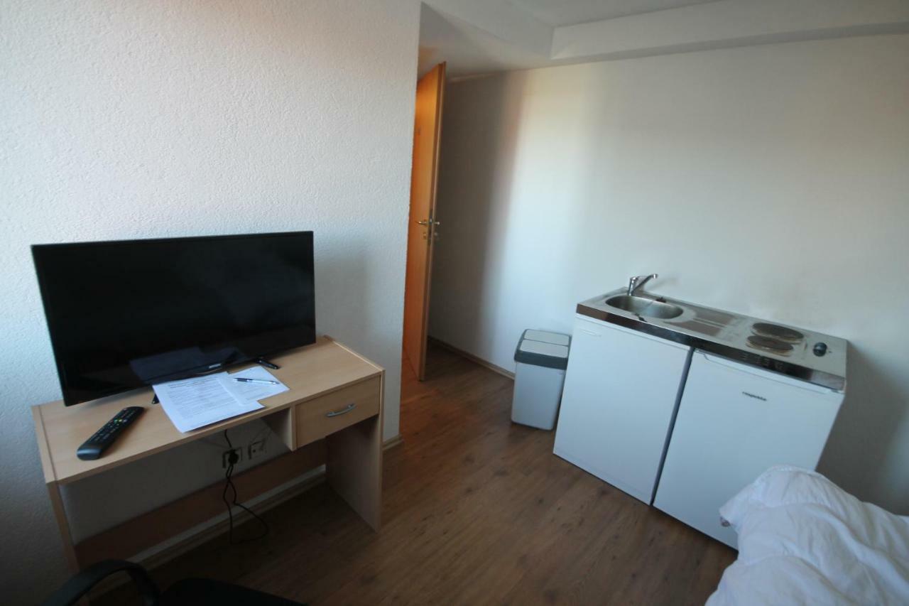 Biberach-Riss-Zimmer-Frei, Einzel-Zimmer Bad Kueche Birkenhard Exteriör bild